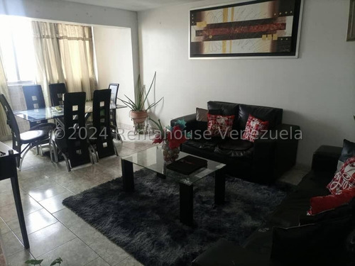 Venta Apartamento Con Excelente Ubicación Al Oeste De Barquisimeto Gabriale C