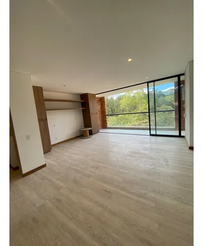 Moderno Apartaestudio En El Retiro