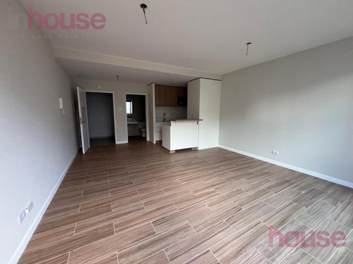 Oficina - Vivienda - Consultorio Bajo Belgrano