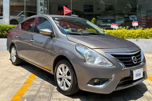 Nissan Versa 1.6 Advance At