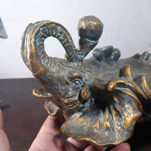 Imagem 5 de 10 de Centro De Mesa Porcelana Elefantes Folheado Bronze, Antigo