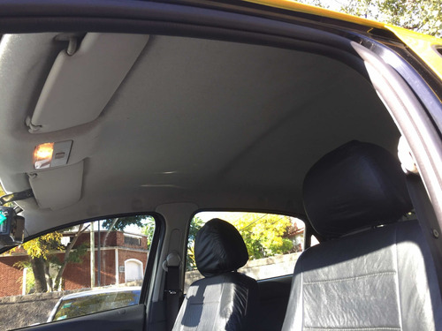 Volkswagen Voyage 1.6 Comfortline 101cv 2013