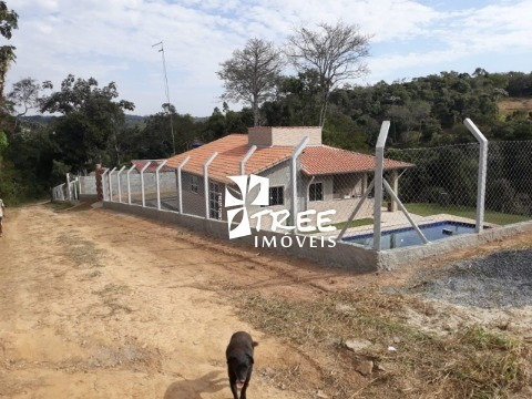 Imagem 18 de 30 de Venda Excelente Chacara A/t 2500m² A/c 145m² 30x80, Com 3 Dormitórios Sendo 1 Suíte, Banheiro, Cozinha Americana, Lavanderia Conjugada Com Churrasquei - Ch00082 - 34080165