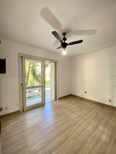 Aluga-se Apartamento Em Ótima Localização No Bairro Cristal E Próximo A Orla