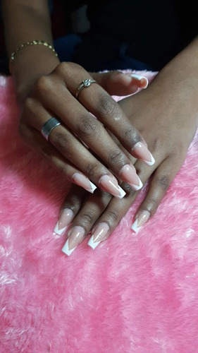 Imagem 1 de 3 de Unhas De Fibra