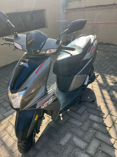 Moto Scooter Tvs Ntorq Como Nueva!!