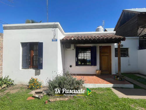 Venta Casa Sobre 300 M2 - Dos Dormitorios Con Patio Y Galeria - La Reja Norte