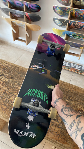 Tabla De Skate Vulture Maple 8.0 + Lija De Regalo Negro