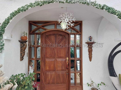 Casa En Venta En El Llanito En Calle Cerrada Con Vigilancia, Excelente Oportunidad De Inversion 25-6765 Jc