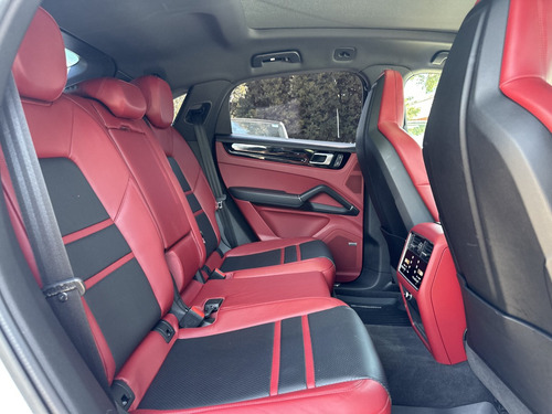 Porsche Cayenne 3.7 S At