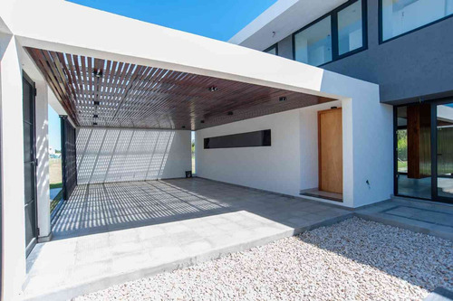 Imagen 4 de 30 de Casas En Venta En Venta-barrio Cerrado- City Bell