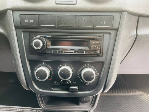 Imagem 11 de 15 de Volkswagen Saveiro 1.6 Cross Ce 8v Flex 2p Manual