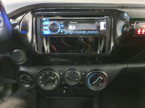 Toyota Hilux 147 Hp Dc 2.4 4x4 Die 2018 Egv914