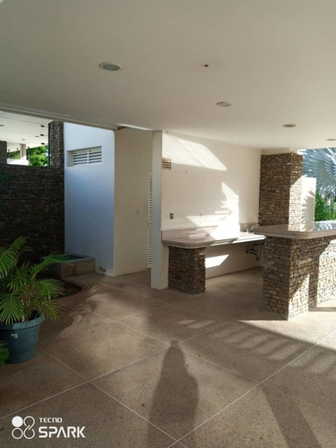Imagen 9 de 13 de Apartamento Venta En Conj. Resid. Las Trinitarias En Maneiro