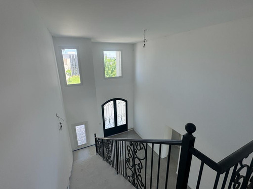 Casa En Barrio Terravista