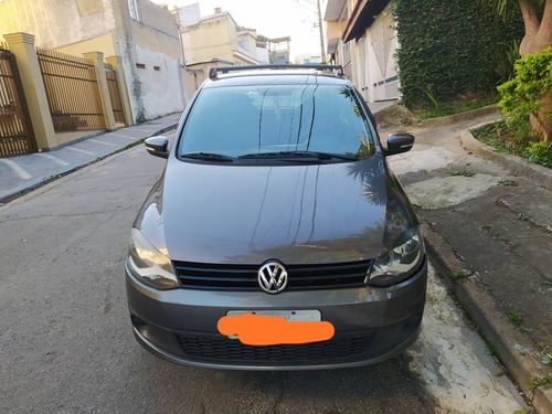 Volkswagen Fox 2012 1.6 Vht Total Flex 5p