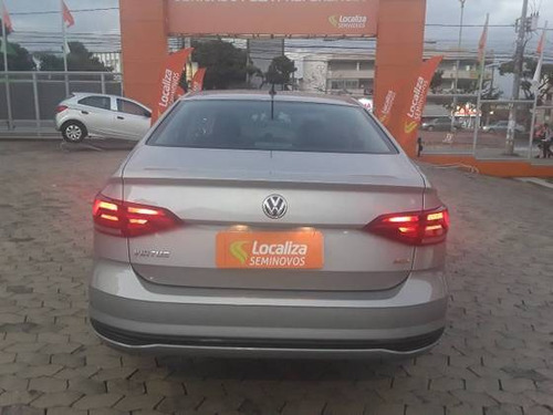 Imagem 2 de 9 de Volkswagen Virtus 1.6 Msi Total Flex Manual