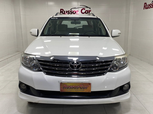 Toyota Hilux SW4 2.7 SR 4X2 16V FLEX 4P MANUAL