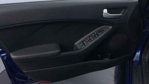 Imagen 13 de 15 de Kia Forte Sedan 2018 4p Lx, Tm6, Bl, F. Niebla, R-16