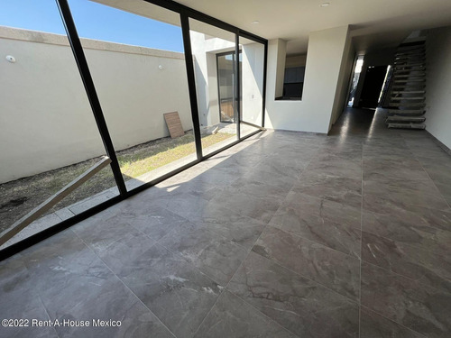 Imagen 5 de 22 de Casa A Estrenar En Altos De Juriquilla Kp