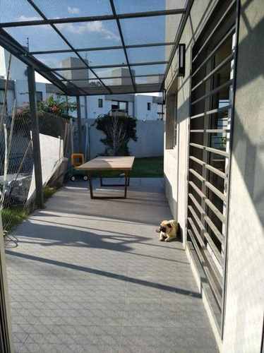 Imagen 9 de 9 de Dúplex De 3 Dormitorios En Venta En Claros Del Bosque. Apto Crédito. Con Escritura. Recibe Depto.