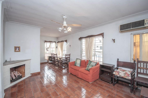 Imagen 18 de 30 de Casa 2 Plantas Ideal Para Dividir - Ortiz De Ocampo Al 200 - Quilmes Centro