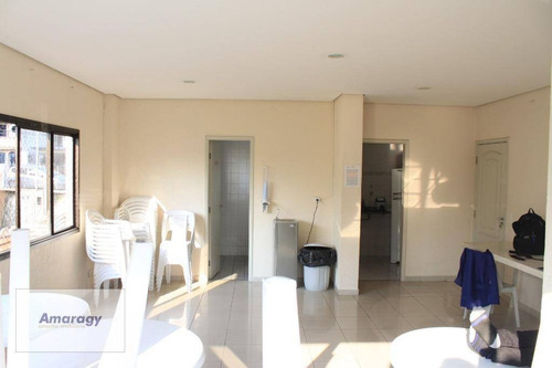 Imagem 17 de 30 de Excelente Apartamento De Dois Dormitórios E Duas Garagens - Único Dono - Ap0002