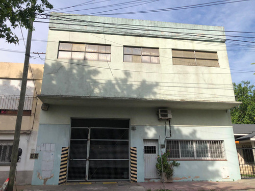 Galpón En Venta - Baños - Cocina - Oficina - Vestuarios - 700mts2 - Quilmes