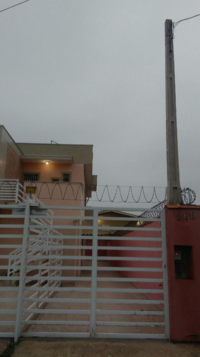 Imagem 6 de 14 de Casa Sobreposta - 900 Metros Da Praia Das Gaivotas