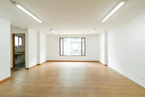 Oficina En Arriendo En Chico Norte. Cod A1094002