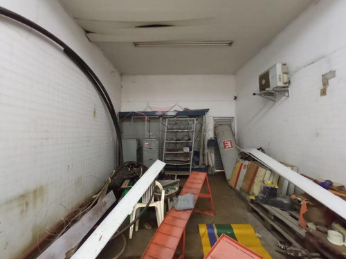 Salas Comerciais - Ref: L18006