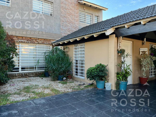 Imagen 5 de 28 de Casa - Jose Marmol