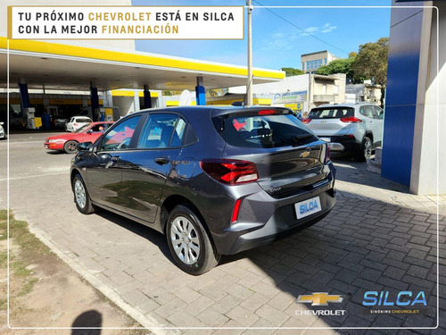 Imagen 7 de 18 de Chevrolet Onix Lt 1.0 2024 Gris Oscuro 0km