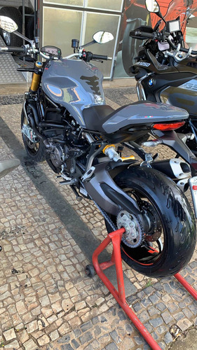 Imagem 3 de 10 de Ducati Monster 1200 S