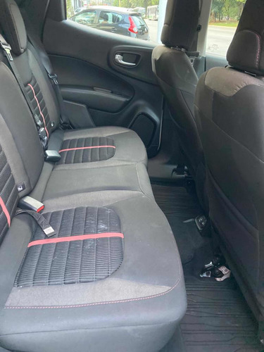 Imagem 13 de 14 de Fiat Toro 2020 1.8 16v Freedom Flex 4x2 Aut. 4p