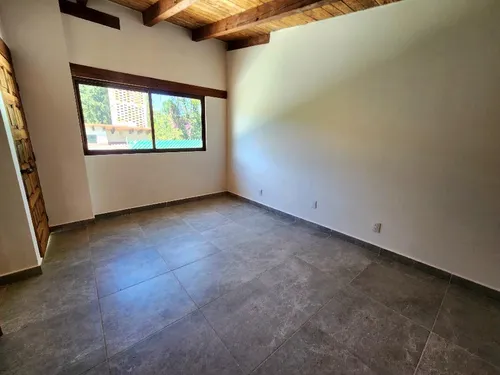 Casa En Renta En Colonia Avándaro, Valle De Bravo, Estado De México