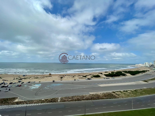 Excepcional Penthouse En Primera Linea De La Brava!- Ref: 2528