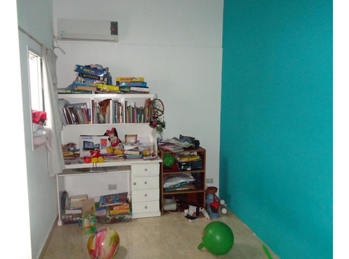 Impecable Casa 4 Amb + Local O Garage. Lote Propio 10.37x13.
