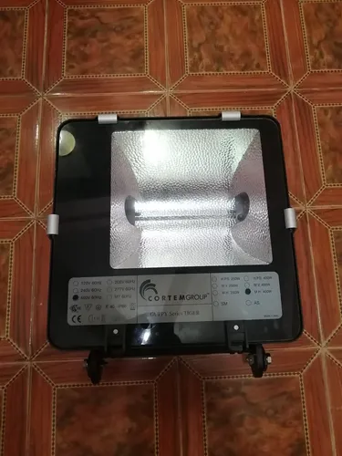 Reflector 400w 480v Nuevo