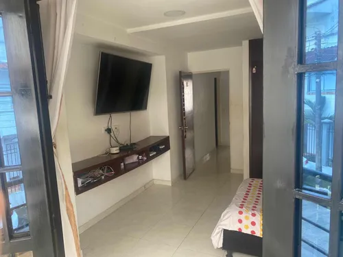 Casa De 3 Piso