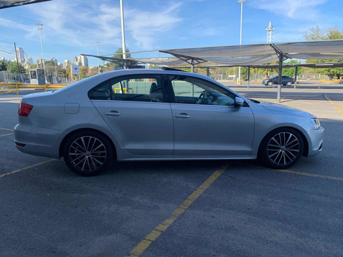 Volkswagen Vento 2.0 Sportline Tsi 200cv Dsg 2011
