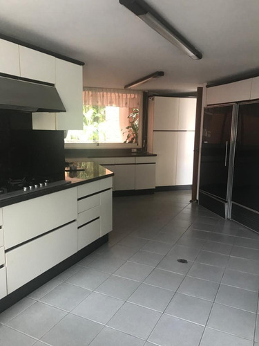 Imagen 11 de 24 de Venta De Apartamento Duplex En Los Naranjos De Las Mercedes