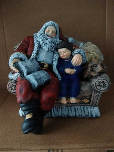 Santa Claus En Sillón, 35x45, Figura De Resina 