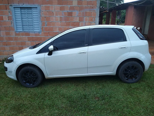 Imagem 7 de 9 de Fiat Punto 2014 1.4 Attractive Flex 5p