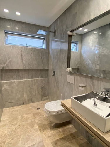 Imagen 10 de 15 de Yosmar & Fernando Venden Town House En Cumbres De Guataparo. Foth-