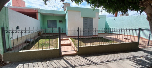 Casa En Venta(en La Rioja,capital)