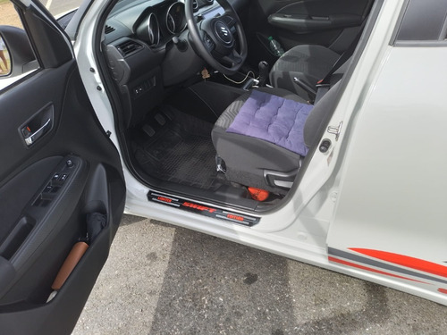 Adhesivos Zocalos Suzuki Swift 4 Unidades