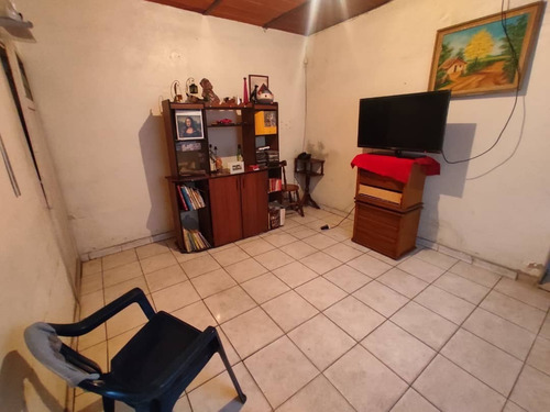 Imagen 13 de 18 de En Venta Amplia Y Cómoda Casa Urb. Mario Briceño 04124557388