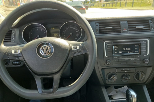 Volkswagen Jetta 2.0 Tiptronic At