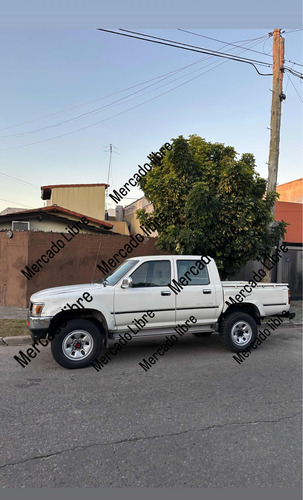 Toyota Hilux 2.8 D/cab 4x4 D Sr5